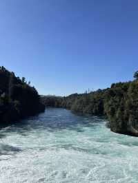 ☁️ Slow Travel in Taupō: Brunch, Waterfalls & a Golden Glow 🌿🌞