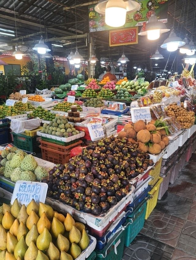 ตลาดน้ำดอนหวาย นครปฐม