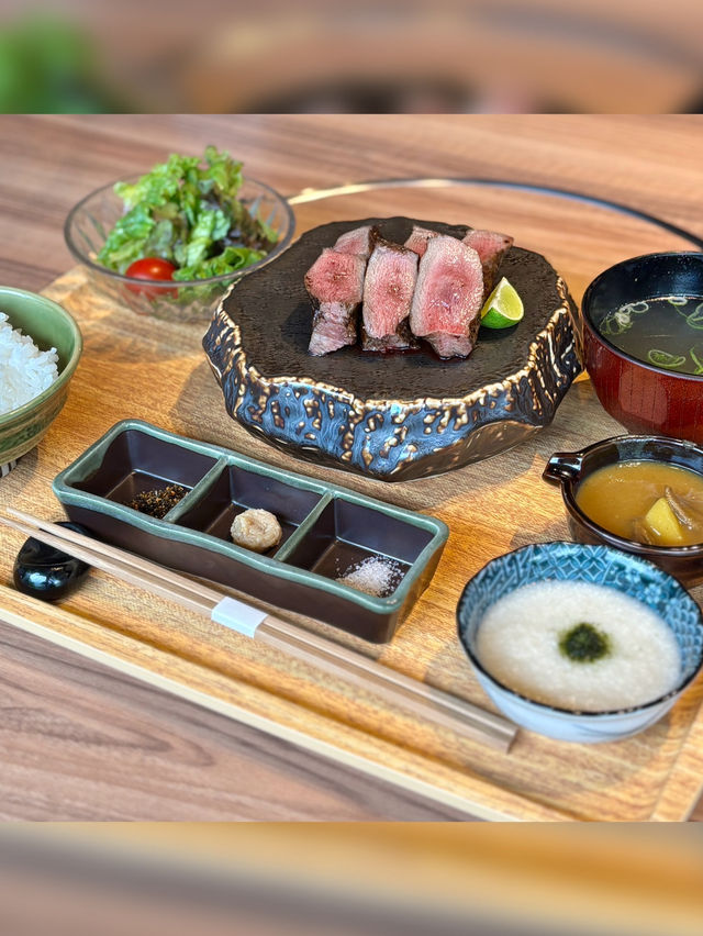 【大阪・難波】A5ランクの黒毛和牛をランチでも贅沢に「黒毛和牛タンとハラミ 焼肉龍 難波千日前店」