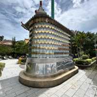 Solo Traveler's Guide to Kek Lok Si Temple: Penang's Majestic Buddhist Wonder** 🏯