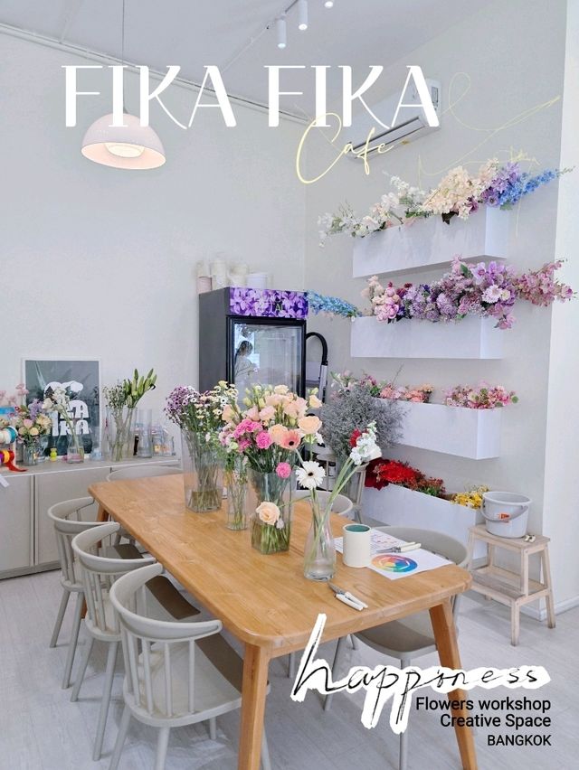 ชวนมาเวิร์คช็อปจัดดอกไม้ ที่คาเฟ่สุดมินิมอล 💐