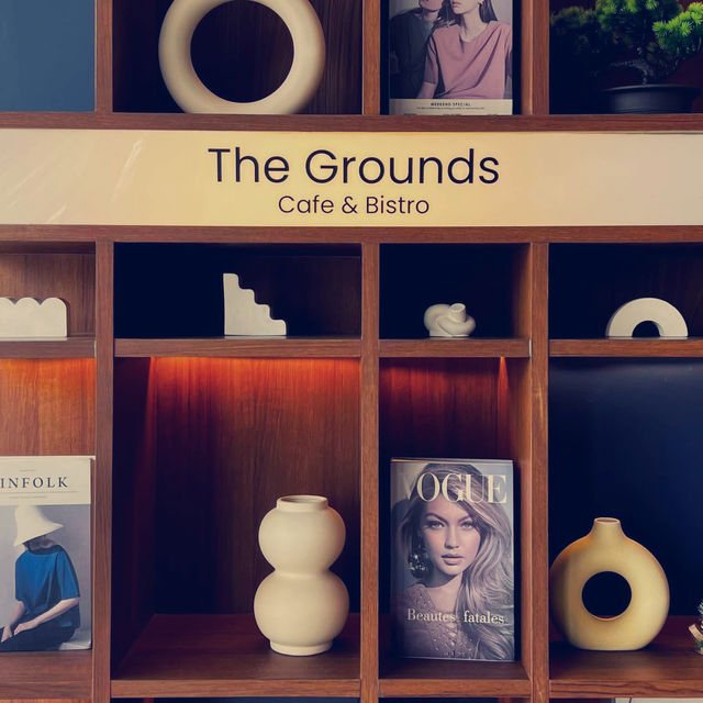 ☕️✨ The Grounds Cafe & Bistro - นครพนม