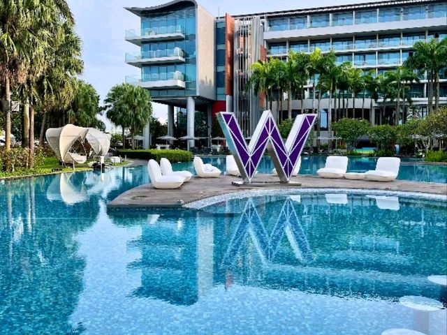 Vibrant Vibes & Island Glam – My Poolside Stay at W Singapore Sentosa Cove