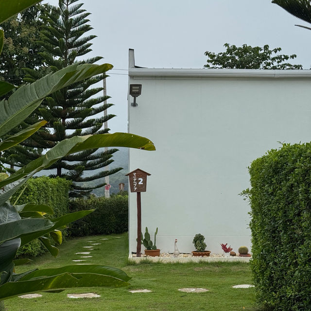 ที่พักริมทุ่งนาสุดมินิมอล วิวภูเขา จ.น่าน
