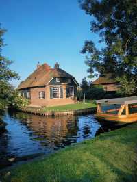 荷蘭🇳🇱 童話世界—羊角村Giethoorn 