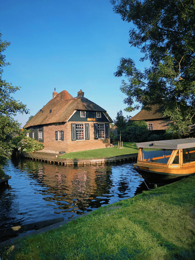 荷蘭🇳🇱 童話世界—羊角村Giethoorn 