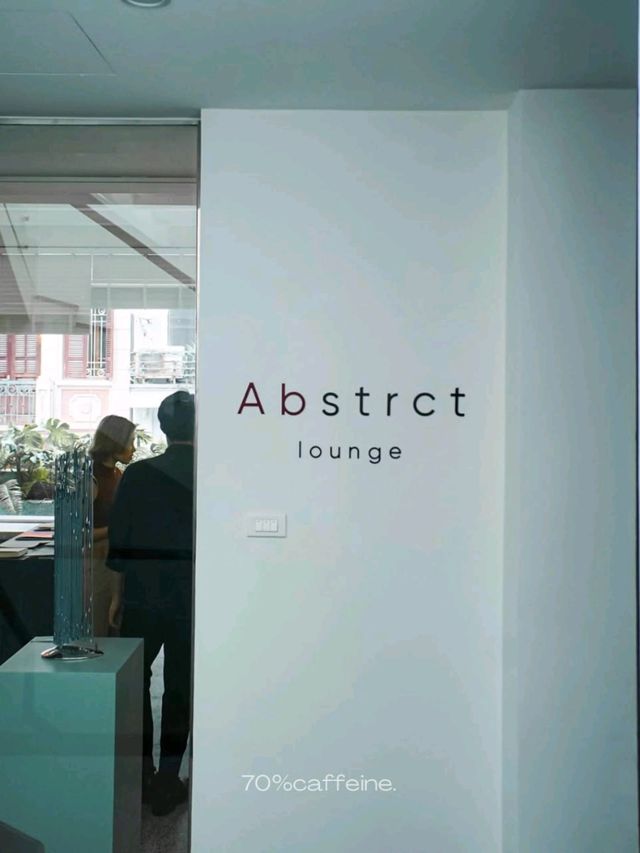 Abstrct Lounge