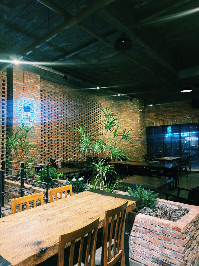 오산 감성카페 나인블럭, 넓고 여유로운 힐링 공간 ☕🌿