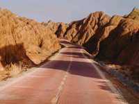 🌈⛰ Zhangye Danxia: China’s Natural Rainbow Mountains 