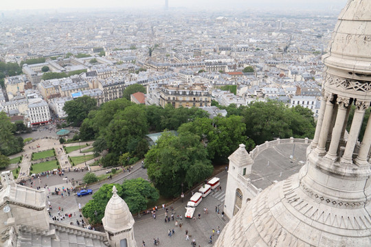 パリの街を一望できるおすすめスポット】 サクレクール寺院 展望台