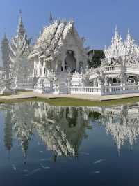 White Temple (Wat Rong Khun) — art and magic in Chiang Rai ✨