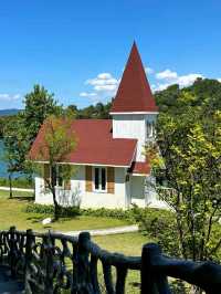 A Thousand Islands, One Lake, Endless Wonders