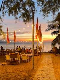 🌴【芭提雅Cave Beach Club｜天然岩洞的夢幻海灘度假餐廳】  
