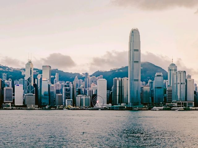 Victoria Harbour ในหลากหลายเวลา