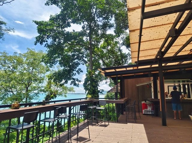 ร้านอาหารวิวหลักร้าน @ อุทยานเขาหลัก-ลำรู่