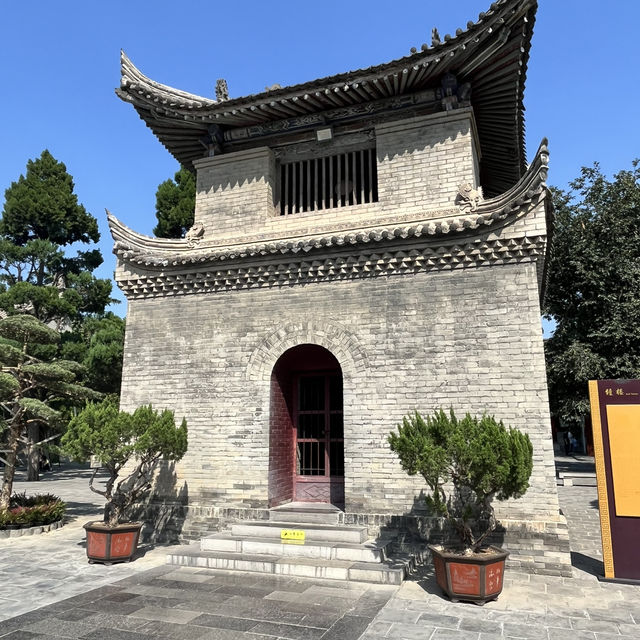 🕰 Day Trip in Xi’an — From Tang Dynasty Heritage to Modern Lights