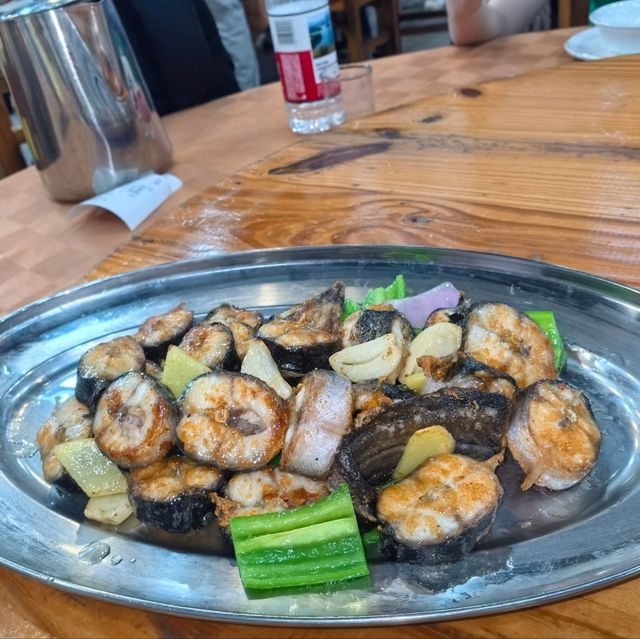 佛山覓食記｜蝦炳海鮮｜柴油機廠裡藏著的平靚正海鮮大排檔🦞