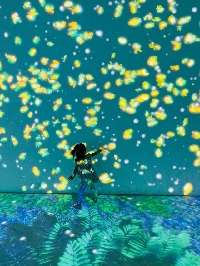 台版teamlab🎨 小孩愛瘋的沈浸式體驗 屏菸1936文化基地