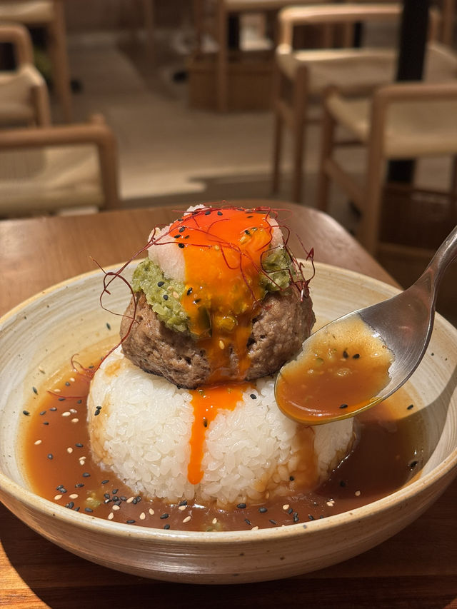 觀塘必食手打和牛漢堡扒丼飯