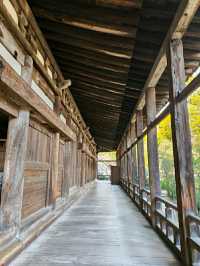 HOKOKUJINJA SENJOKAKU PAVILION.
