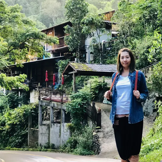 แม่กำปอง村