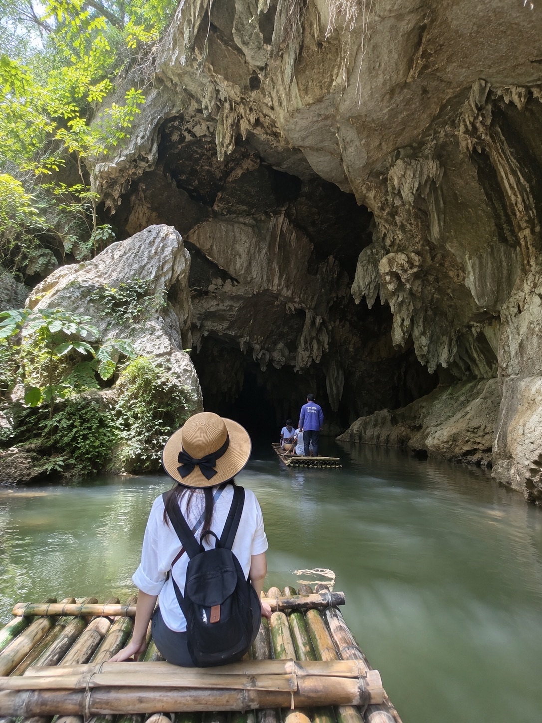 Tham Lod Cave, Mae Hong Son — An Incredible Cave Adventure.