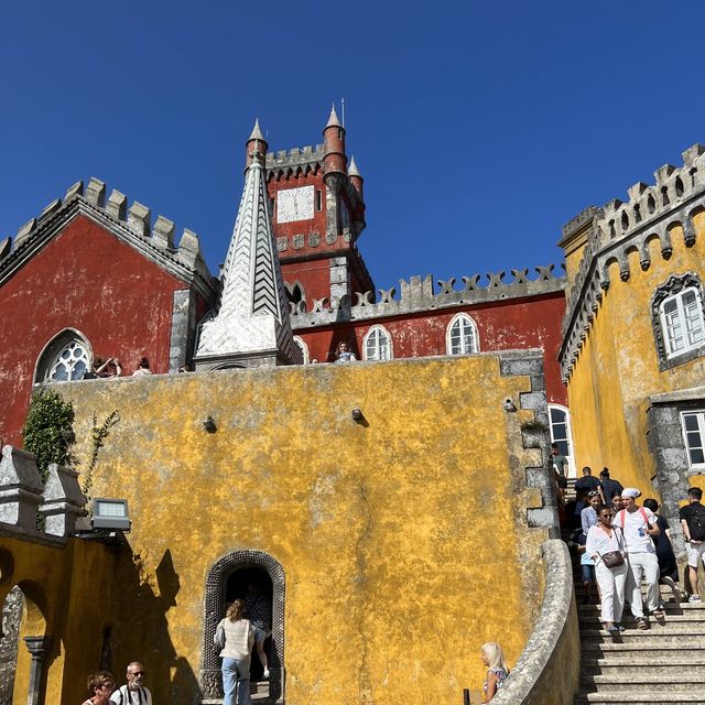Summer break - day trip to Pena Palace
