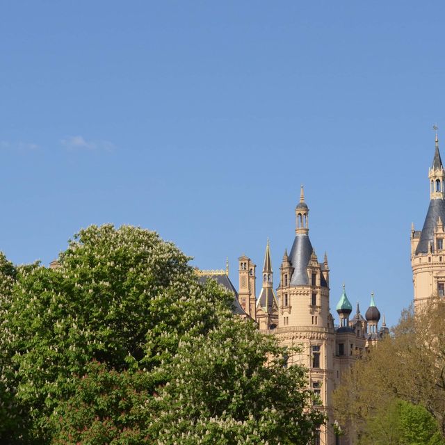 Schloss Schwerin …the center of city