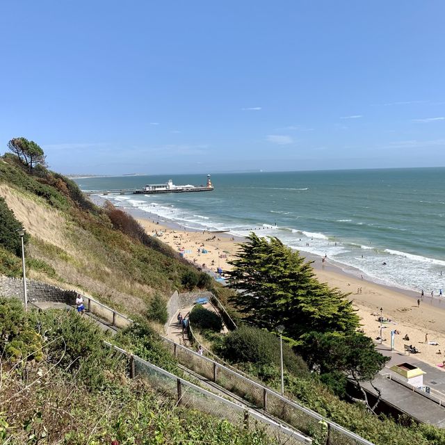 🇬🇧Coastal Splendor Bournemouth🏖️