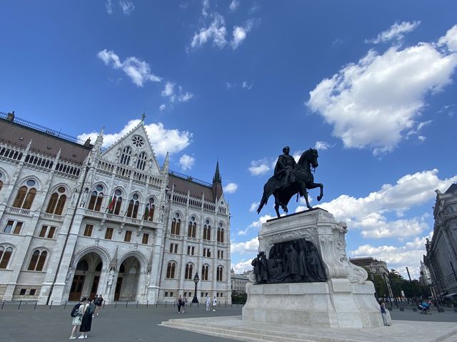 🇭🇺 Landmark of Budapest : Hungarian Parliament 🏛️