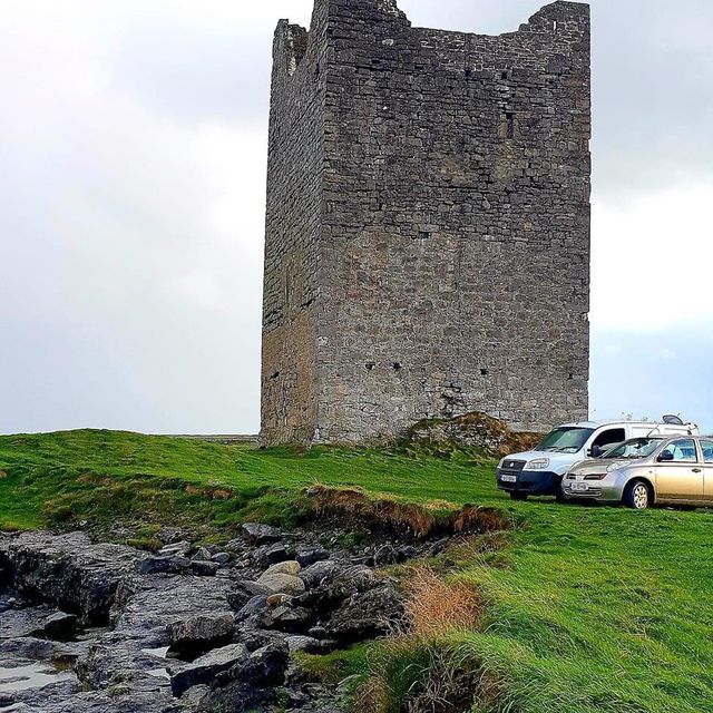 Decent: Easkey Castle Ireland 🏰