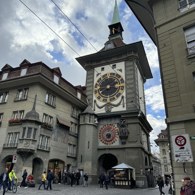 Zytglogge: Timeless Spectacle in Bern's Hear