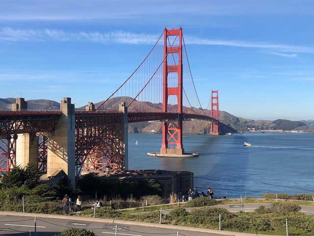 Golden Gate Sunset Dreams 📸