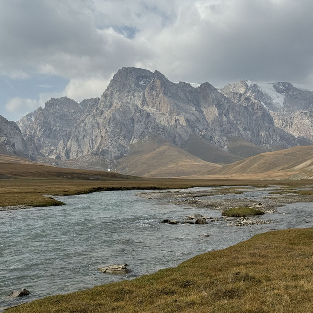 The most beautiful lake in Kyrgyzstan & guide - Kel Suu