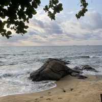 Unwind at the Idyllic Ngoye Beach in Kribi 🌴🌊