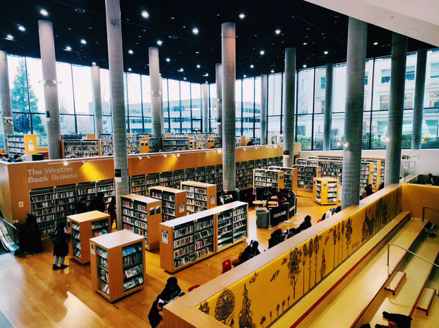 📚 Library of Birmingham: A Modern Architectural Wonder