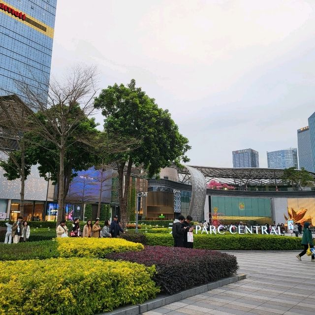 🌟 Parc Central, Guangzhou: A Shopper’s Paradise in the Heart of Tianhe 🏙️🛍️