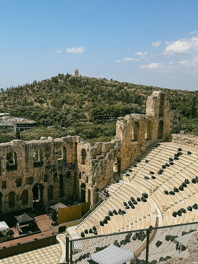 History in the Heat and Views Worth Climbing For 🇬🇷☀️🏛️