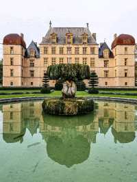 Château de Fléchères: A Baroque Gem in the Heart of Beaujolais