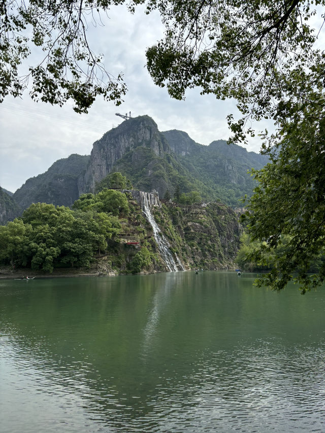 A relaxing day trip in beautiful Yongjia Academy 