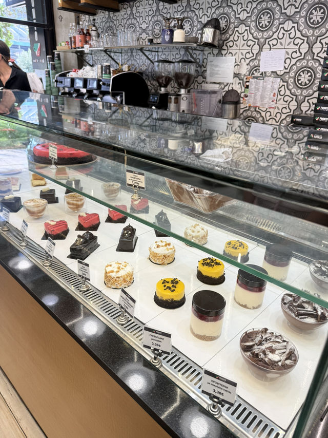☕️ Fresh Bakes & Comforting Coffee Moments at Pronto Pastry Bakery & Café 🥐