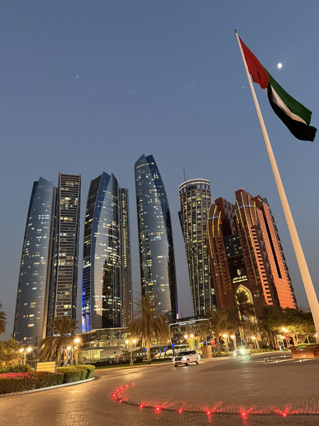 Abu Dhabi Moments🌴 Abu Dhabi Moments🌴