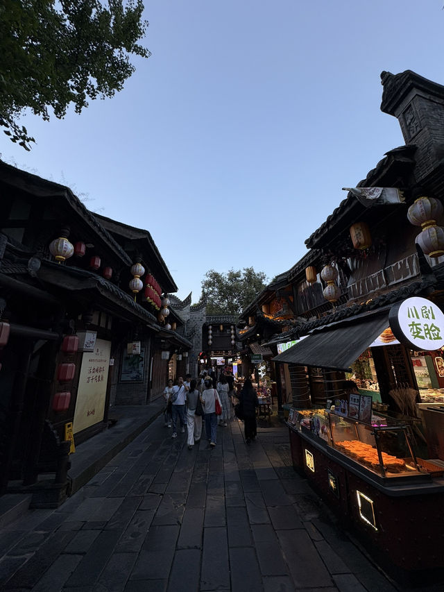 รีวิวถนนจินหลี่ เฉิงตู 🇨🇳