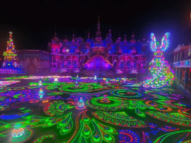 Phuket’s Carnival Magic: World-Record Lights & Unforgettable Nights 🌟