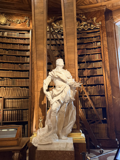 バロック様式の魔法の書海！オーストリア国立図書館。 | Trip.com ウィーン