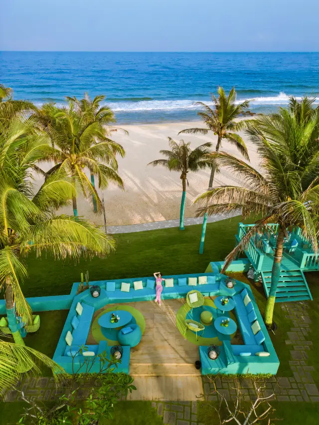 Lingshui Villa Resort Hotel 🏨 - "Chinese Courtyard on the Sea at Xiangshui Bay"