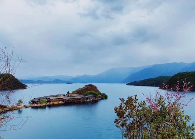 雲南 泸沽湖 2天一夜 比洱海更得我心