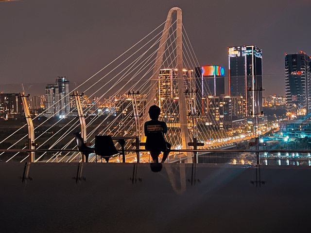 西貢河的夜景真是絕絕子！！！