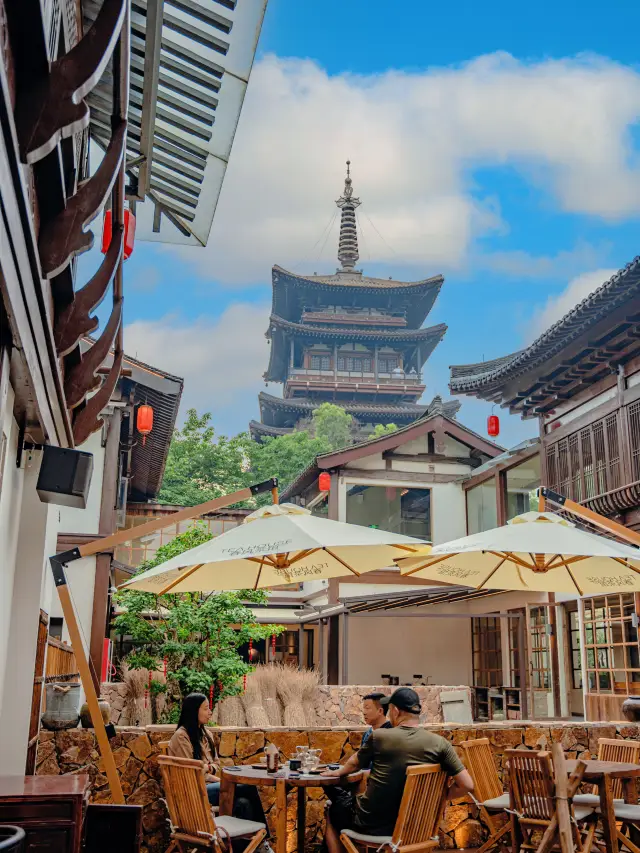 杭州には西湖の他に、この市井の古い通りが最も訪れる価値があります
