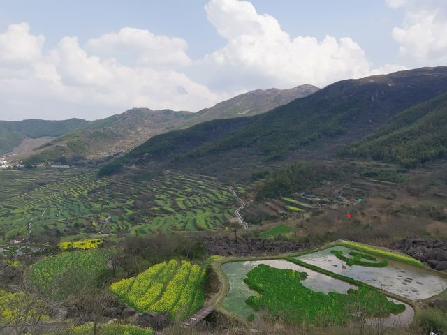 覆卮山